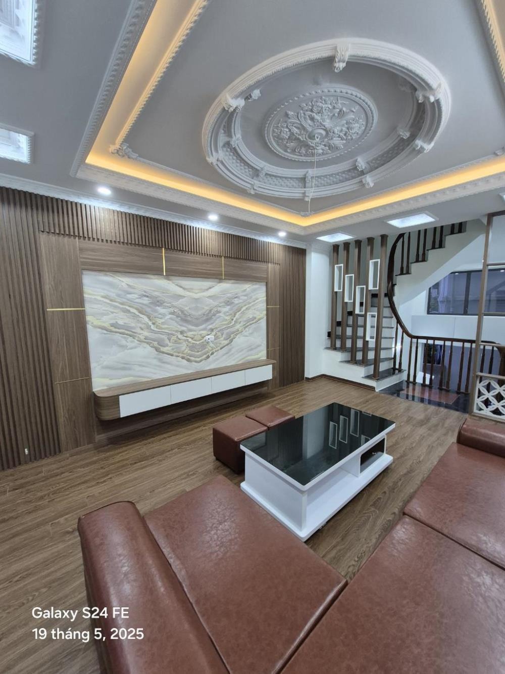 Nhà Đẹp Ngũ Hiệp - Giá Rẻ - Ngõ Ô Tô - Full Tiện Ích