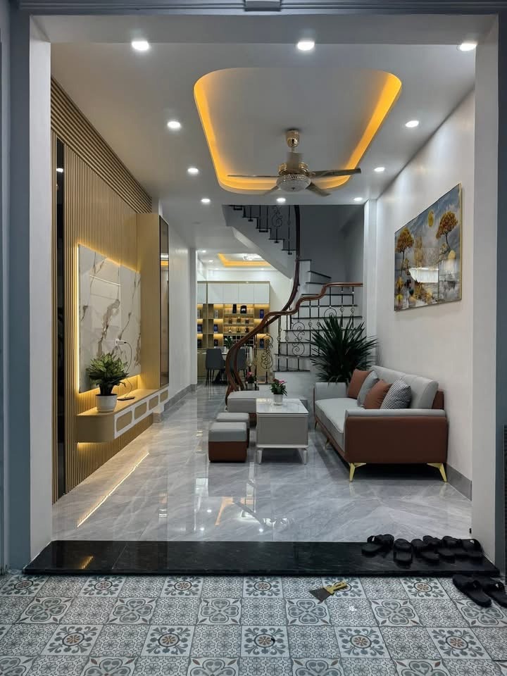 Bán nhà Ngô Quyền, Hà Đông: 30m², 5 tầng, Full Nội Thất, Giá 9.8 tỷ (TL)