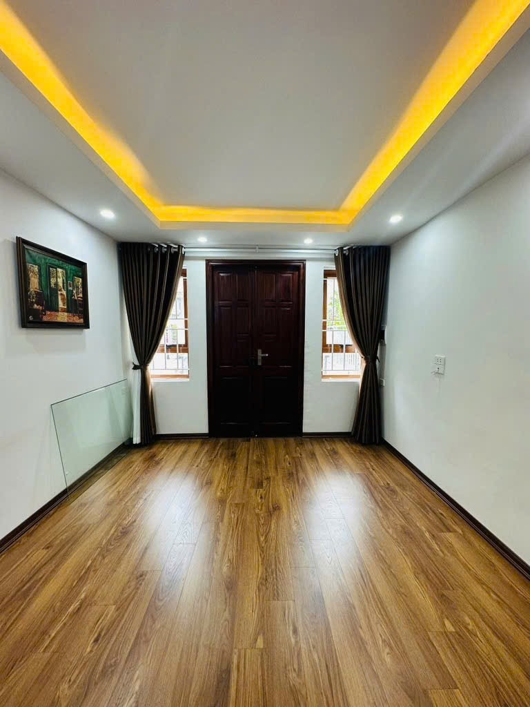Nhà đẹp 5 tầng An Dương - Ô tô vào nhà, Giá Tốt - Chính Chủ