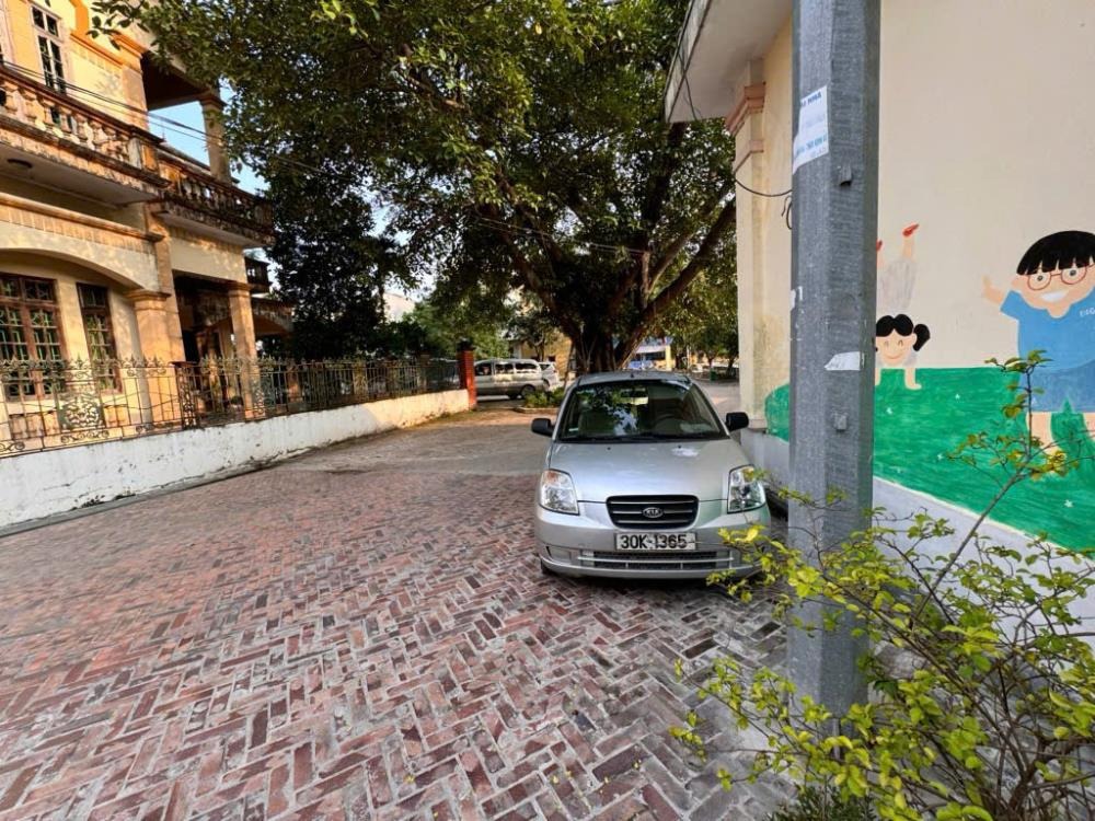 Đất Cổ Loa 52m2 - Ô Tô Vào - 5 Phút Đến Vincom