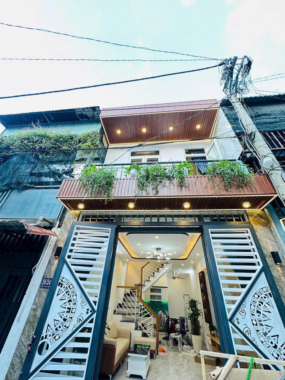 Bán Gấp Nhà Quận 5, 3PN, 4WC, 67m2, Giá 3.55 Tỷ - Tản Đà, Gần ĐH Y Dược