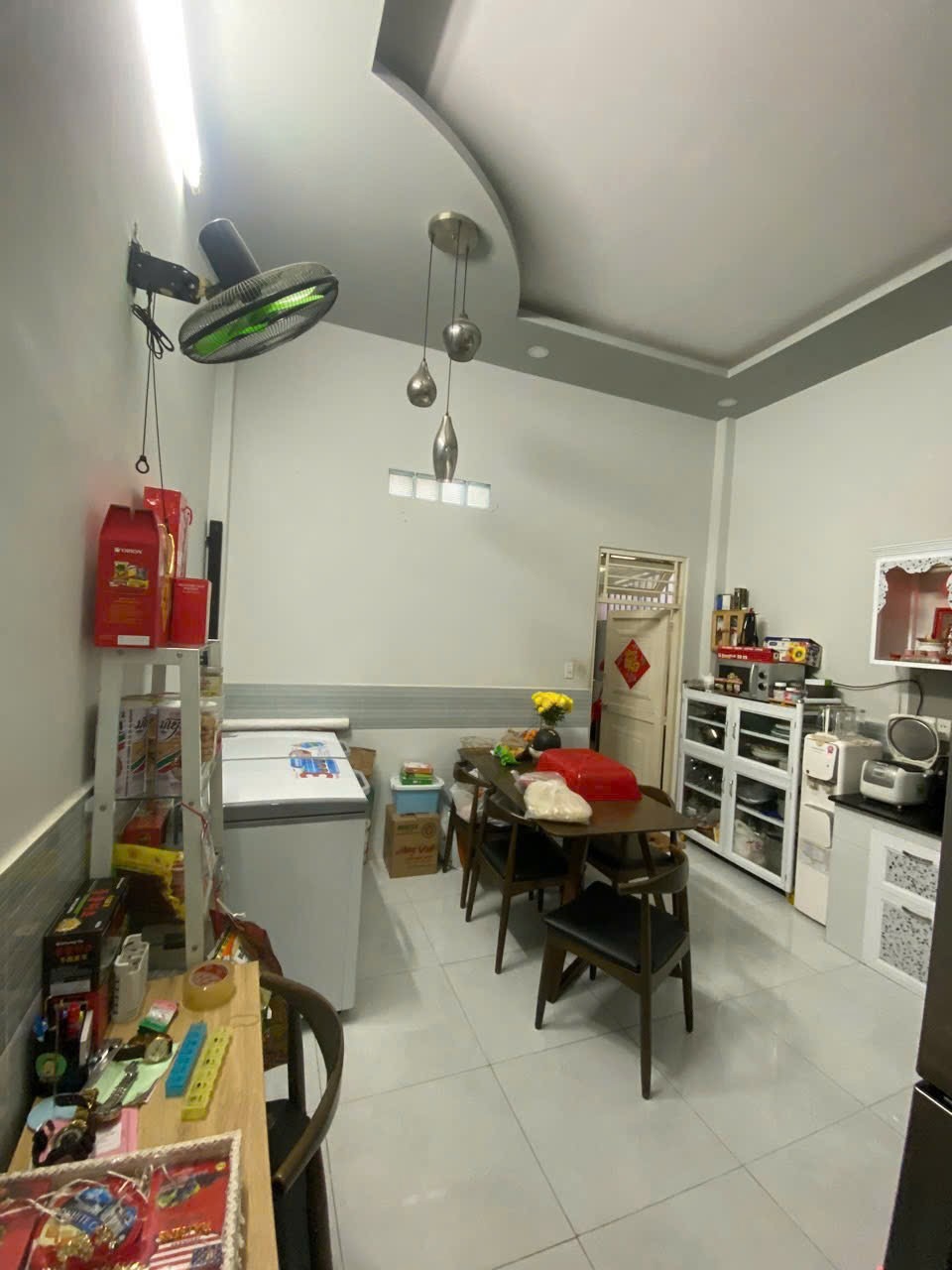 Bán Nhà Mặt Tiền Bình Tân: 2 Tầng, Giá Tốt, Pháp Lý Sổ Hồng