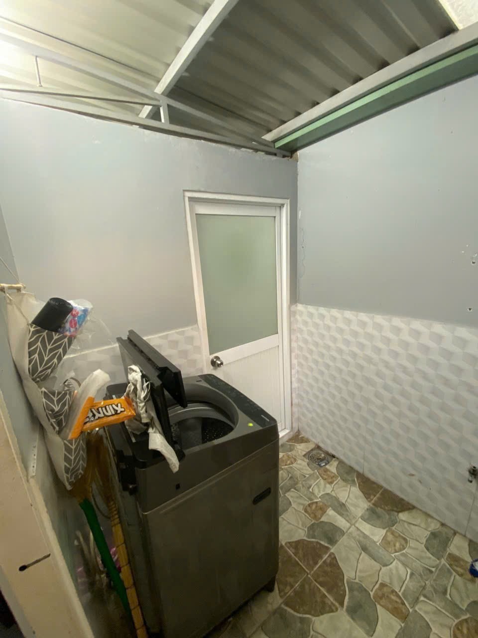 Bán Nhà Mặt Tiền Bình Tân: 2 Tầng, Giá Tốt, Pháp Lý Sổ Hồng