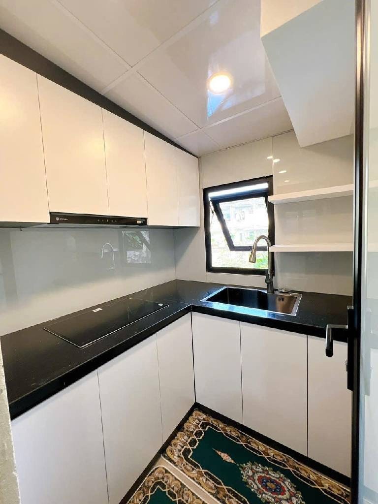 Căn hộ 2PN, 60m2, Vĩnh Hồ - Thái Hà, View Sân Chơi, Giá Tốt