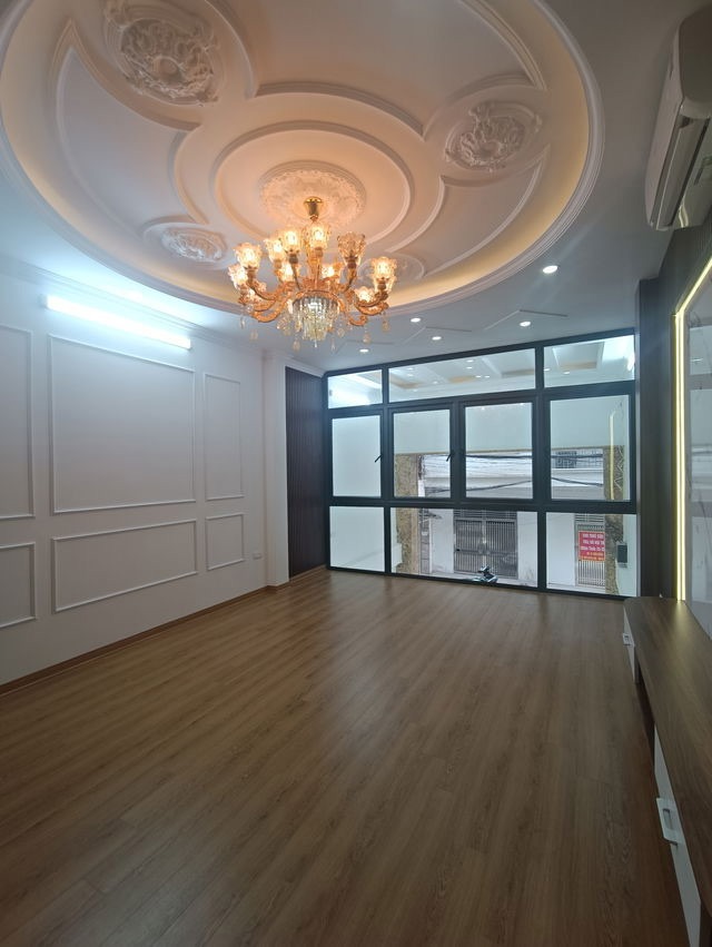 Siêu phẩm phân lô Kim Đồng - Kinh doanh đỉnh cao - Ô tô vào nhà - 7 tầng thang máy
