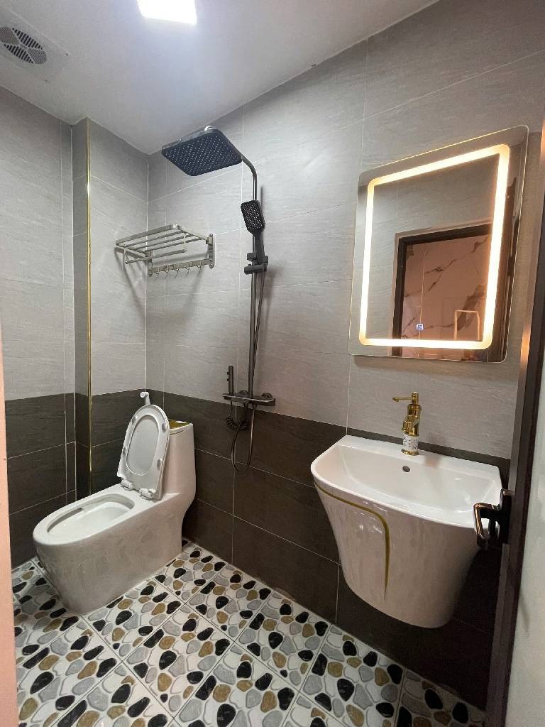 Nhà Đẹp Tây Sơn - Quang Trung: 5.15 Tỷ - 5 Tầng - Gần Phố