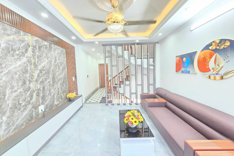 NHÀ ĐẸP VĨNH KHANG-NGỌC HỒI-4 TẦNG- CÓ SỔ ĐỎ CHỈ NHỈNH 5 TỶ