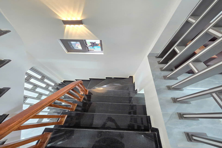 NHÀ ĐẸP VĨNH KHANG-NGỌC HỒI-4 TẦNG- CÓ SỔ ĐỎ CHỈ NHỈNH 5 TỶ