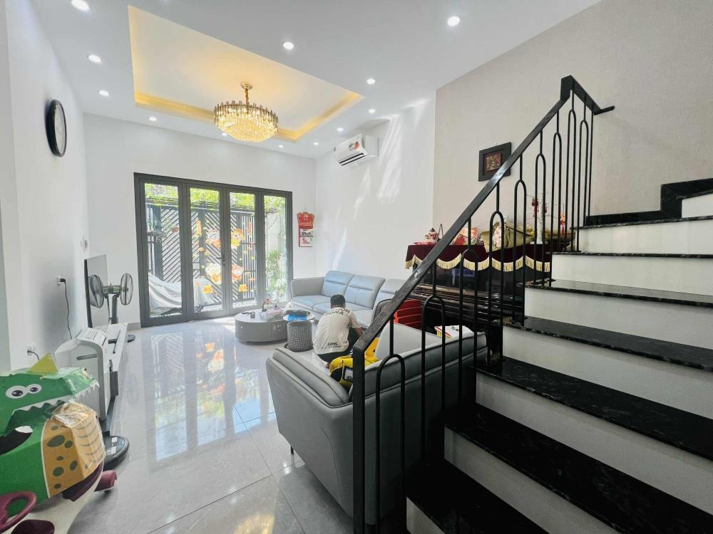 Nhà Mới Lạc Long Quân 58m2 - 4 Tầng - 15.5 Tỷ - Ô Tô Vào Nhà