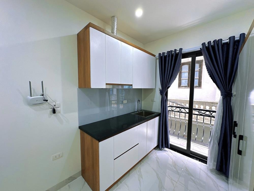 Dòng tiền khủng từ chung cư mini 8 tầng, 25 phòng - Vị trí vàng, ô tô đỗ cửa