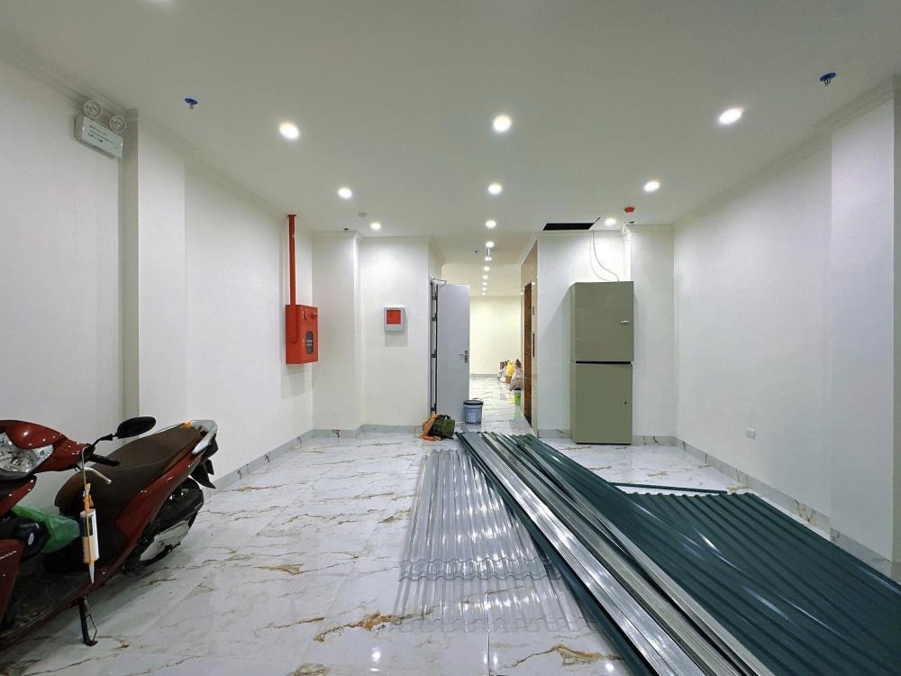 Dòng tiền khủng từ chung cư mini 8 tầng, 25 phòng - Vị trí vàng, ô tô đỗ cửa