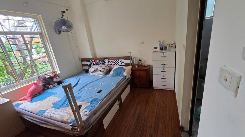 Bán Căn Hộ Linh Đàm 82m2, 3PN, Giá 4.9 Tỷ - N9B Bán Đảo
