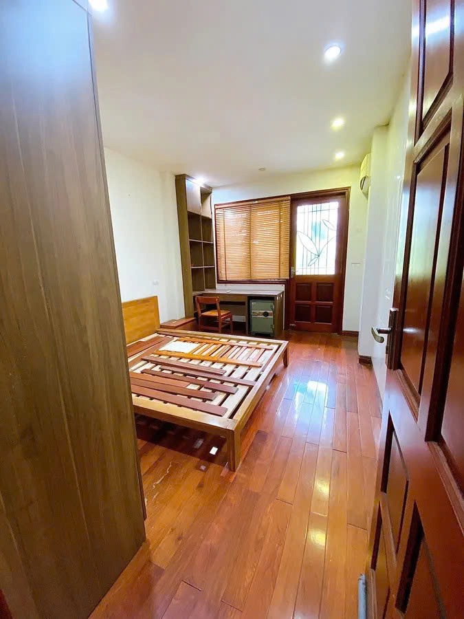 Bán nhà phố Vương Thừa Vũ, Thanh Xuân - 50m2, 5 tầng, ô tô đỗ cửa - Giá 15 tỷ