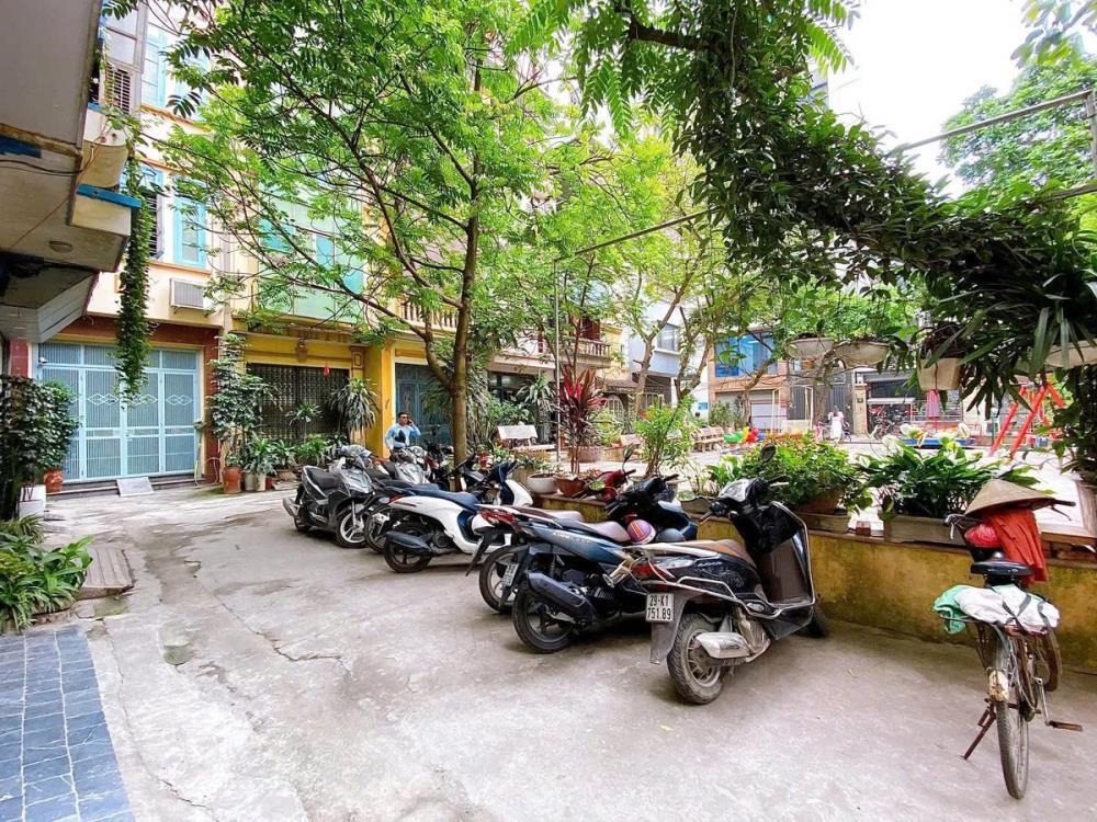 Bán nhà phố Vương Thừa Vũ, Thanh Xuân - 50m2, 5 tầng, ô tô đỗ cửa - Giá 15 tỷ