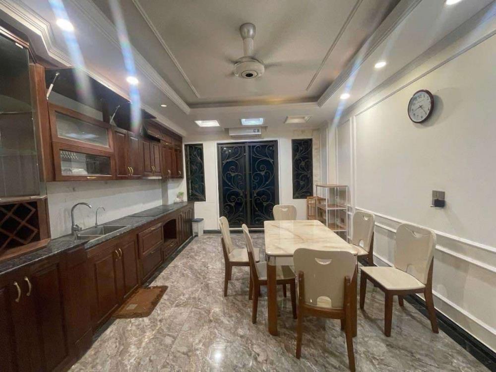 Bán Gấp Nhà Mặt Ngõ Lạc Long Quân, Tây Hồ - 14 Tỷ, Ô Tô Đỗ Cửa
