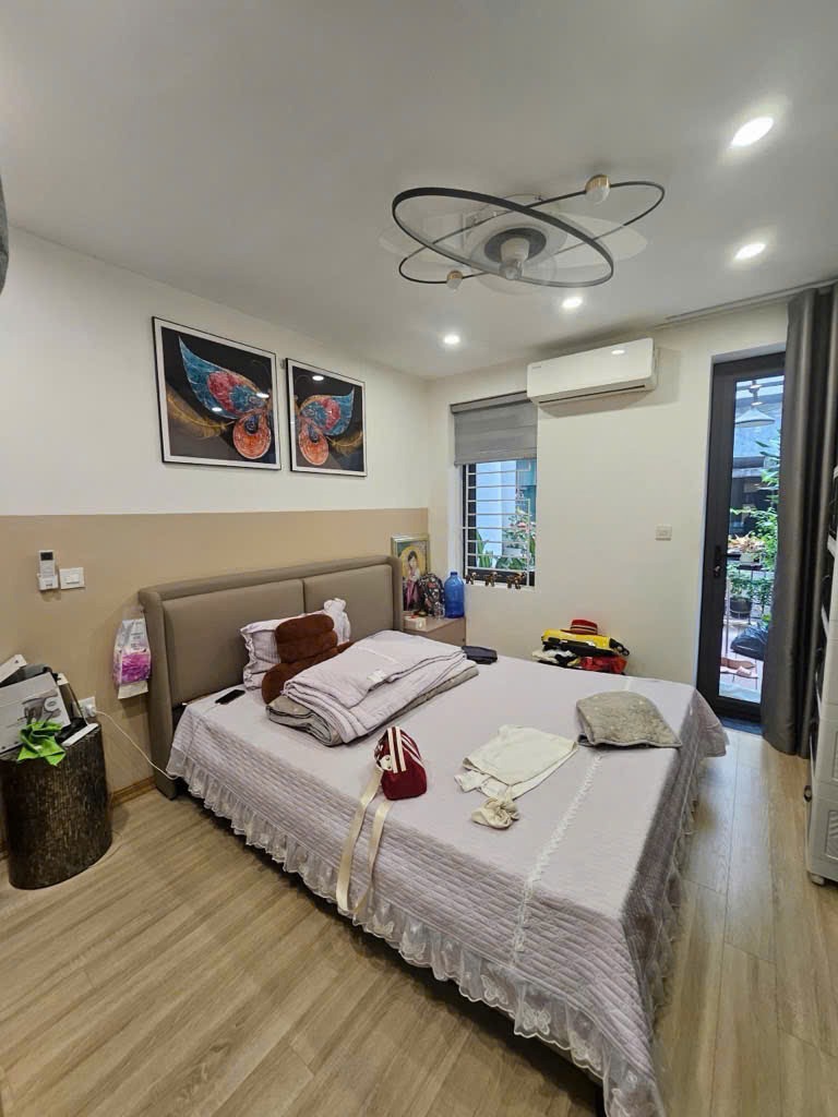 Bán nhà đẹp Thái Hà 46m² - Giá chỉ 14 tỷ - Ngõ thông, Sổ vuông