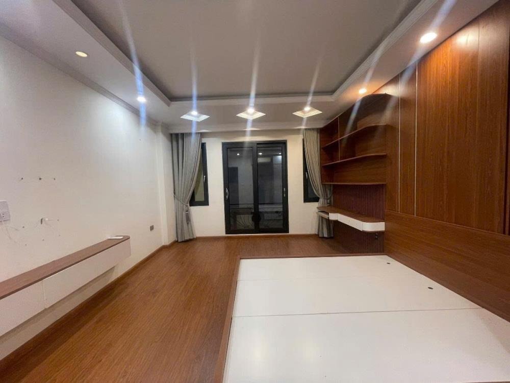 Hàng Hiếm Võ Chí Công: Nhà 7 Tầng, Mặt Phố, Ô Tô Đỗ Cửa