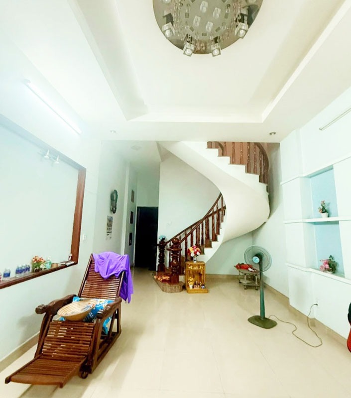 Nhà Mặt Tiền 4 Tầng Tân Phú - 80m2, Giá 10.x Tỷ TL - Vị Trí Đắc Địa