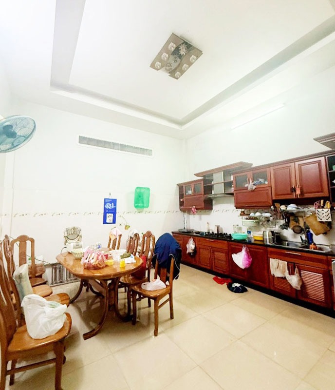 Nhà Mặt Tiền 4 Tầng Tân Phú - 80m2, Giá 10.x Tỷ TL - Vị Trí Đắc Địa