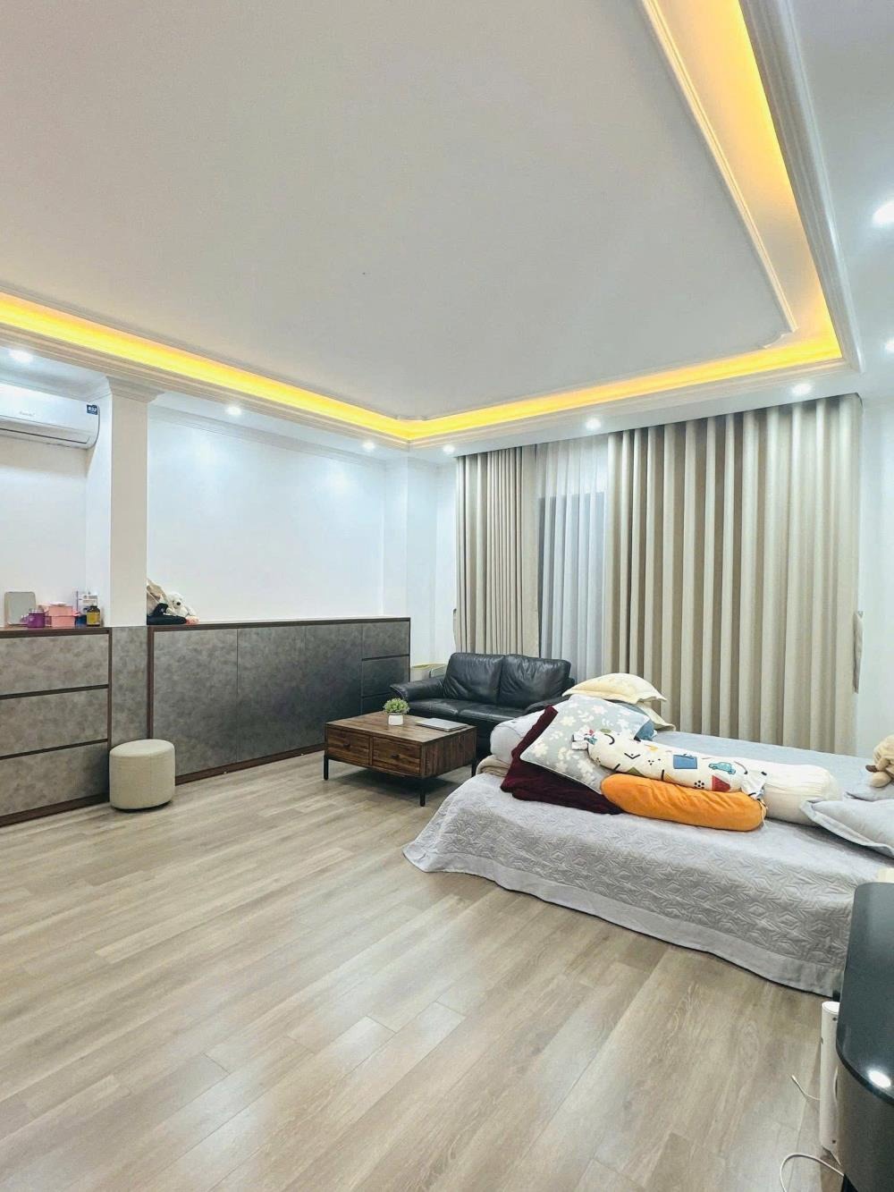 Bán nhà riêng Hà Nội: Hồng Mai - Lô Góc - Thang Máy - Sổ Đỏ