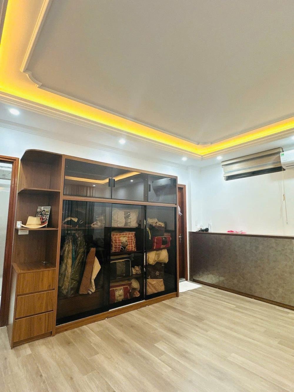 Bán nhà riêng Hà Nội: Hồng Mai - Lô Góc - Thang Máy - Sổ Đỏ