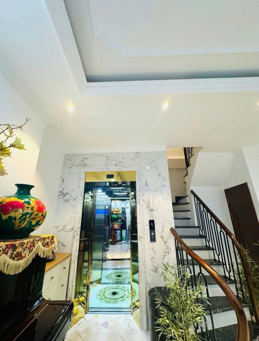 Bán nhà riêng Hà Nội: Hồng Mai - Lô Góc - Thang Máy - Sổ Đỏ