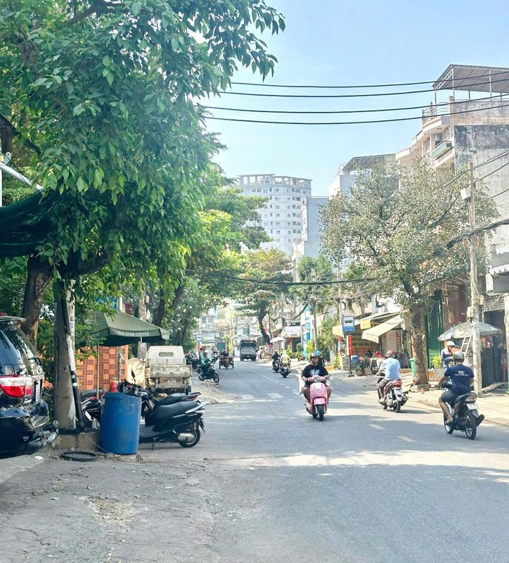 Nhà 4 Tầng Mặt Tiền Khuông Việt, Tân Phú: 70m2, Giá 11.x Tỷ