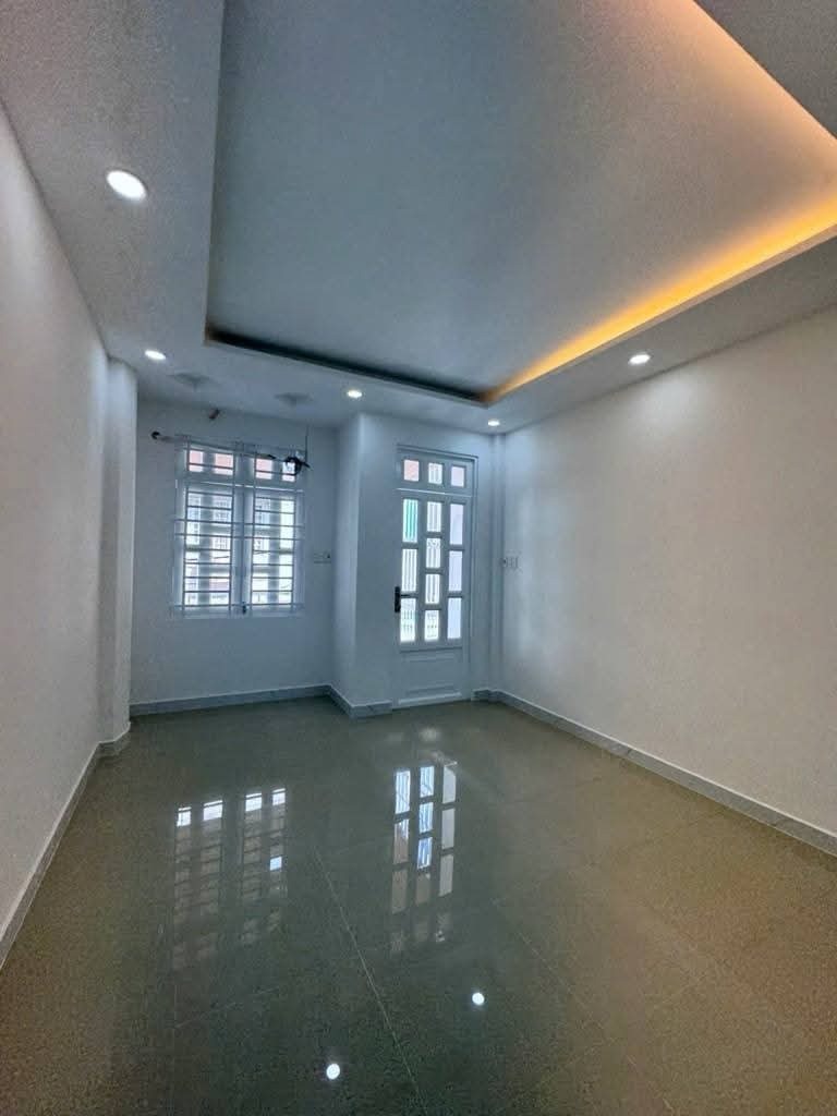 Bán nhà Tây Mỗ - Nam Từ Liêm: 6.5 tỷ, 42m², Mặt Tiền 4.5m
