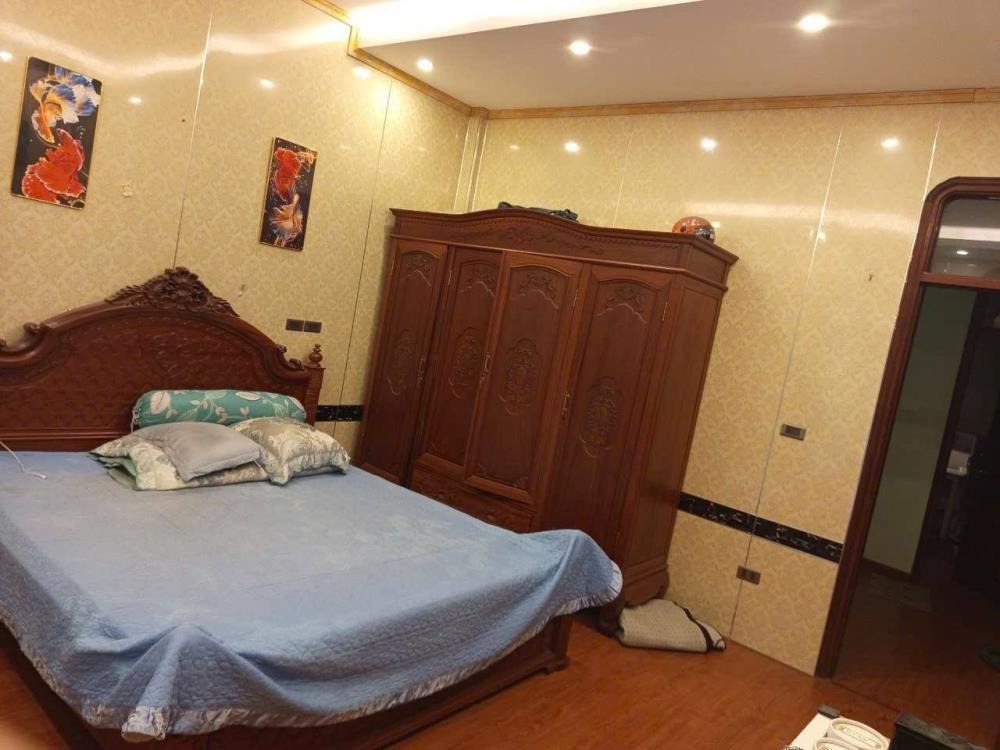 Bán nhà mặt phố Văn Quán, Hà Đông: 45m2, Ô Tô Tránh, Giá 13.7 tỷ