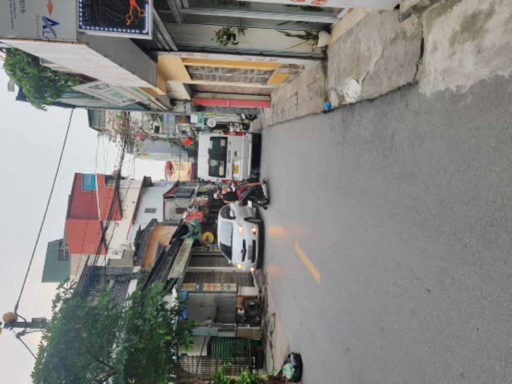 Nhà đẹp phân lô 5 tầng, thang máy, kinh doanh, đỗ ô tô tải - Phố Yên Lạc