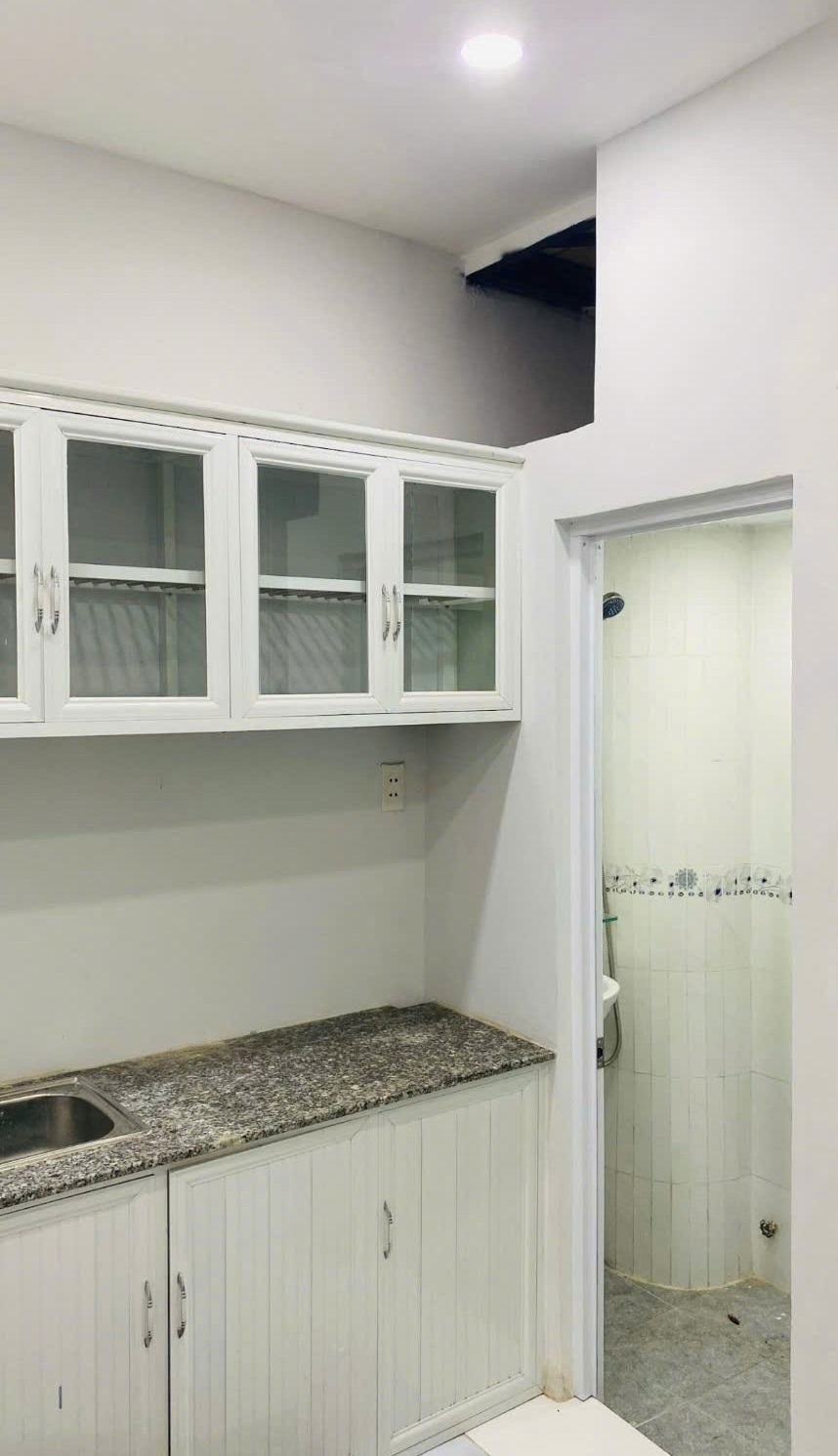 Bán Nhà 3 Tầng BTCT Bình Thạnh - 50m2 - 2.3 Tỷ - Ngay Chợ