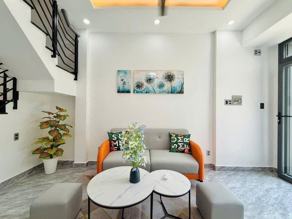 Bán nhà riêng 3 tầng, 3PN Tân Bình - 5.85 tỷ full nội thất