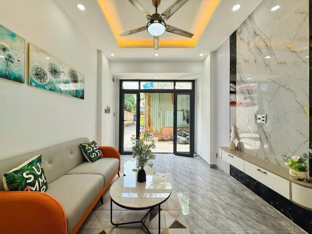Bán nhà riêng 3 tầng, 3PN Tân Bình - 5.85 tỷ full nội thất