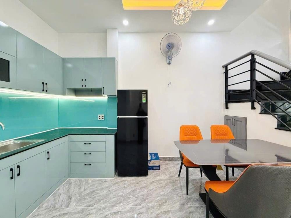 Bán nhà riêng 3 tầng, 3PN Tân Bình - 5.85 tỷ full nội thất