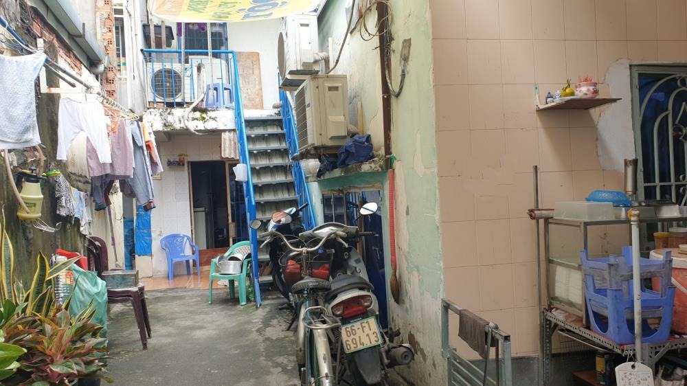 Nhà Hẻm Quận 7: 7.8 Tỷ - 9 Phòng Ngủ, Tiềm Năng CHDV