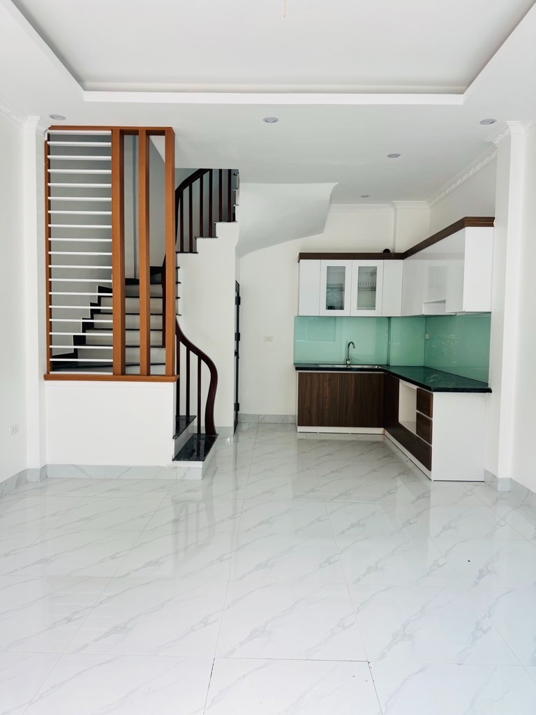 Bán Nhà Thượng Cát - 5 Tầng - 36.3m2 - Giá 5.3 Tỷ - Vị Trí Đẹp
