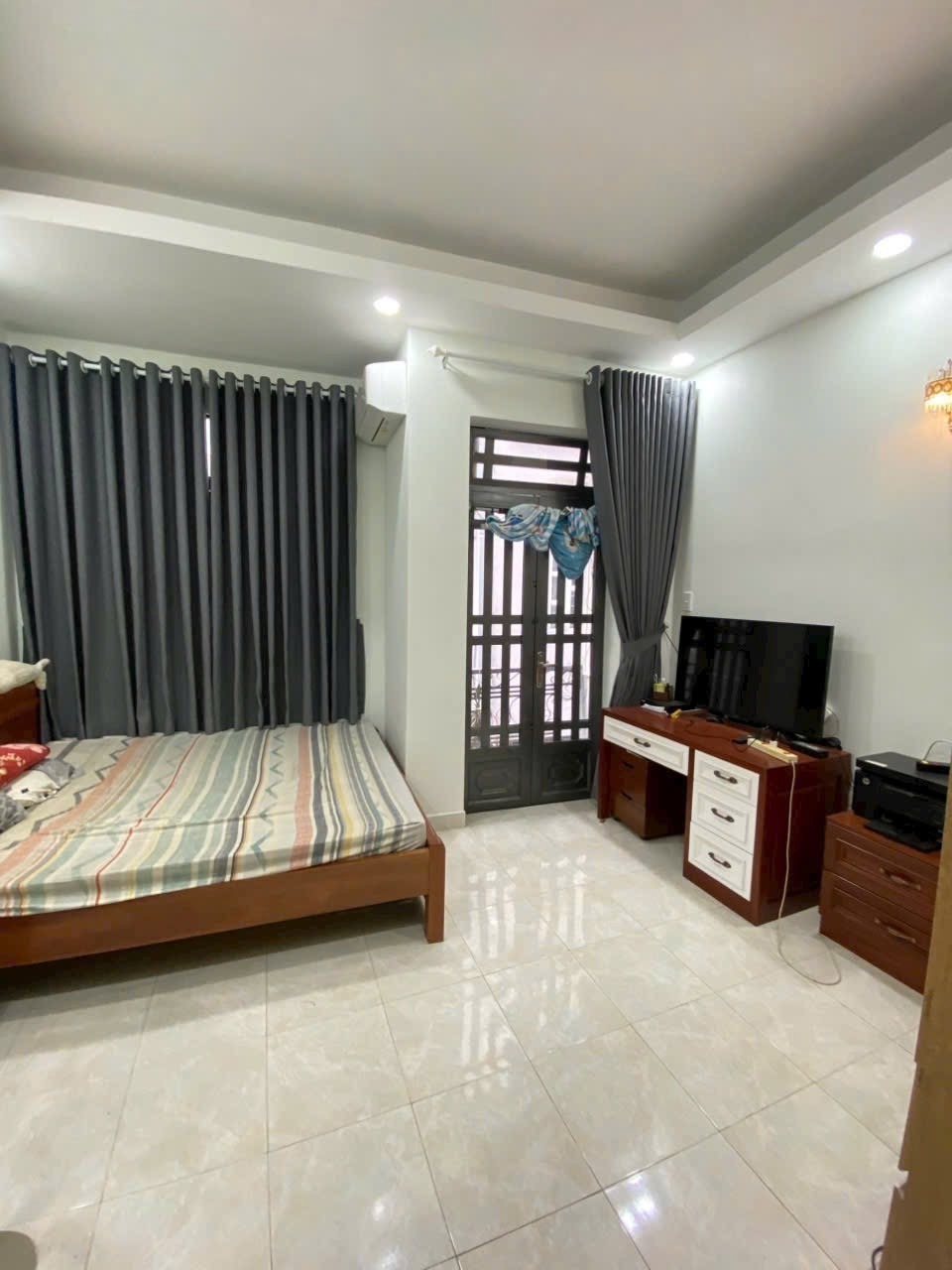 Nhà 3 Tầng Phú Mỹ Hưng, Quận 7: 7.3 Tỷ - Vị Trí Đắc Địa, Tiện Nghi Vượt Trội
