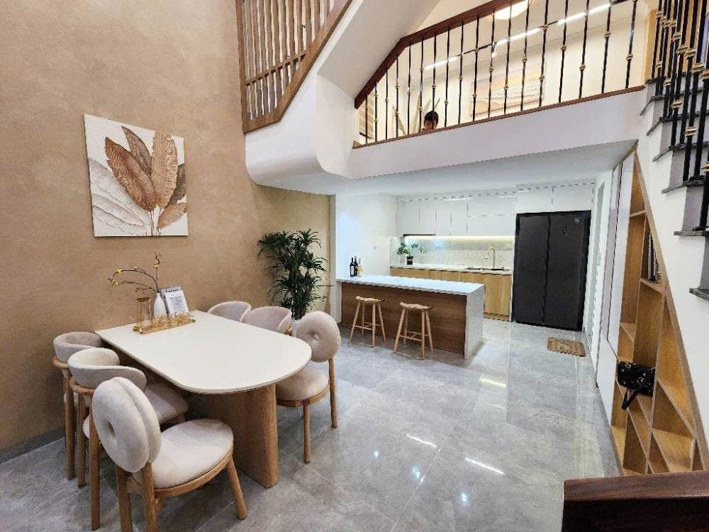 Bán nhà 40m2 phố Bạch Mai - Lô Góc - Thiết Kế Đẹp - Full Nội Thất - 7.8 Tỷ