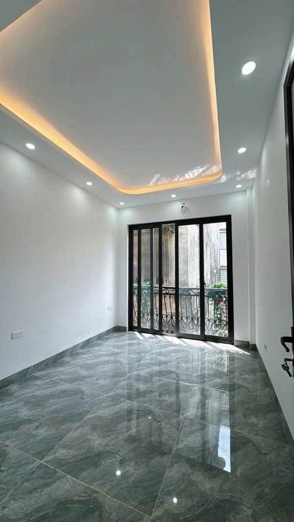 Nhà Phố Yên Phụ - Vị Trí Đỉnh, Giá Tốt - 7 Tỷ