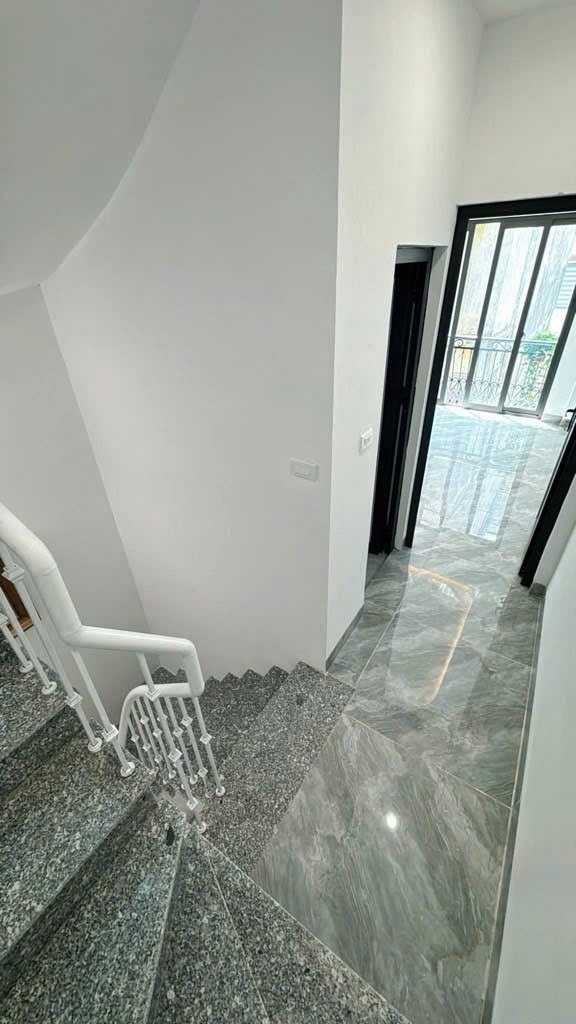 Nhà Phố Yên Phụ - Vị Trí Đỉnh, Giá Tốt - 7 Tỷ
