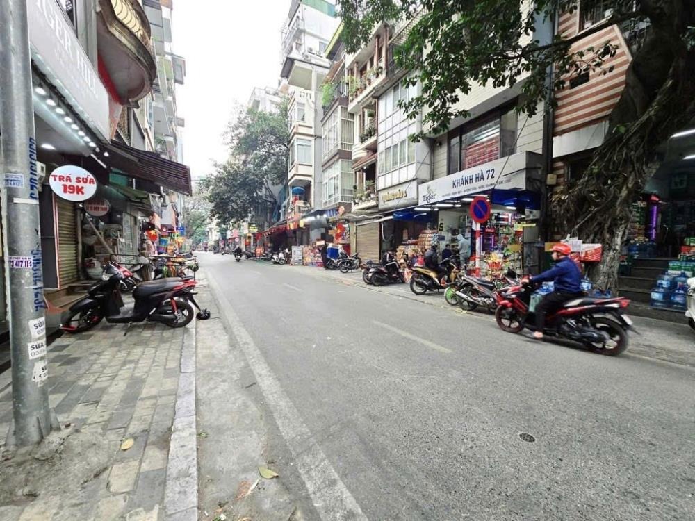Nhà Phố Yên Phụ - Vị Trí Đỉnh, Giá Tốt - 7 Tỷ