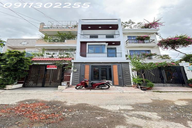 Bán nhà mới xây xong  sát  MT hẻm 175 ĐS2 Phường Tăng Nhơn Phú B - 7.2 tỷ