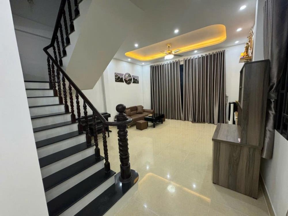 Nhà 2 Tầng Sát Chợ Phước Bình, Bình Dương - 7.1 Tỷ SHR