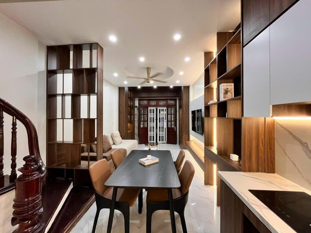 Trần Phú Hà Đông - Nhà 5 Tầng Nội Thất Xịn - Ngõ Thoáng, Gần Ô Tô