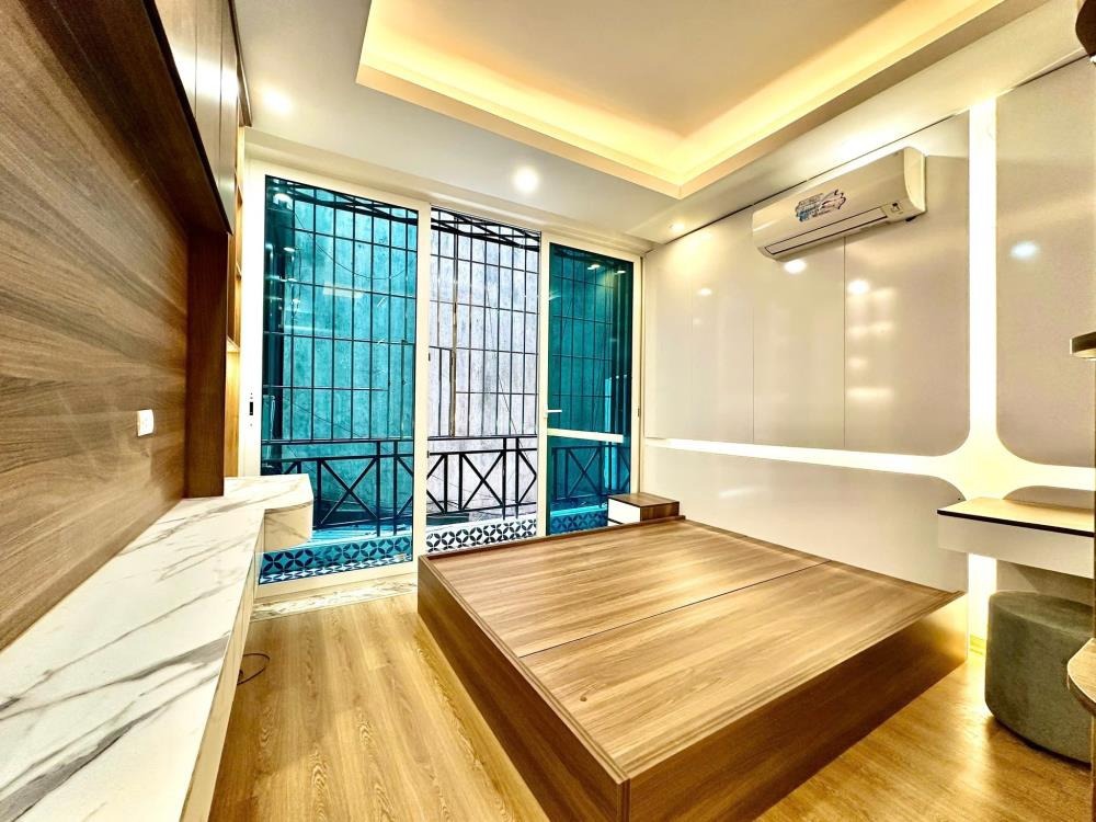 Siêu phẩm Quang Trung Hà Đông - 5 tỷ - Nhà 5 Tầng, 10m Ra Mặt Phố, Oto Đỗ