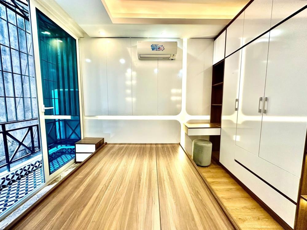 Siêu phẩm Quang Trung Hà Đông - 5 tỷ - Nhà 5 Tầng, 10m Ra Mặt Phố, Oto Đỗ