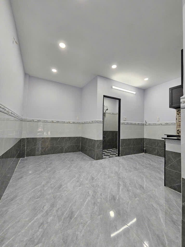 Nhà Mới Quận 7 - 3.79 Tỷ - 2PN, 2WC - Vị Trí Đắc Địa