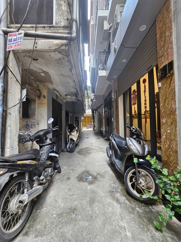 Siêu phẩm phố Thái Hà: 46m2, Ô Tô Đỗ Cửa, Giá 14.35 Tỷ