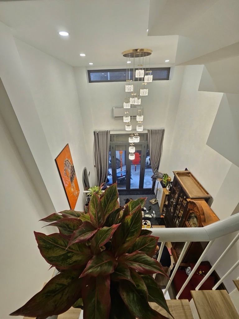 Siêu phẩm phố Thái Hà: 46m2, Ô Tô Đỗ Cửa, Giá 14.35 Tỷ