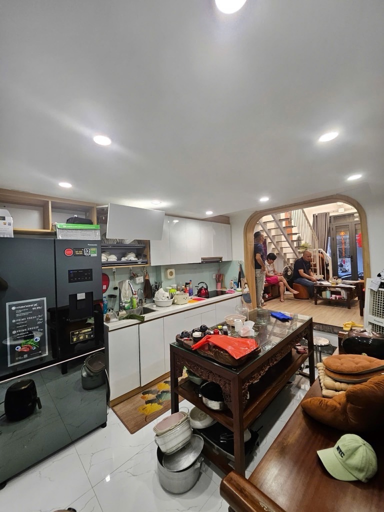 Siêu phẩm phố Thái Hà: 46m2, Ô Tô Đỗ Cửa, Giá 14.35 Tỷ